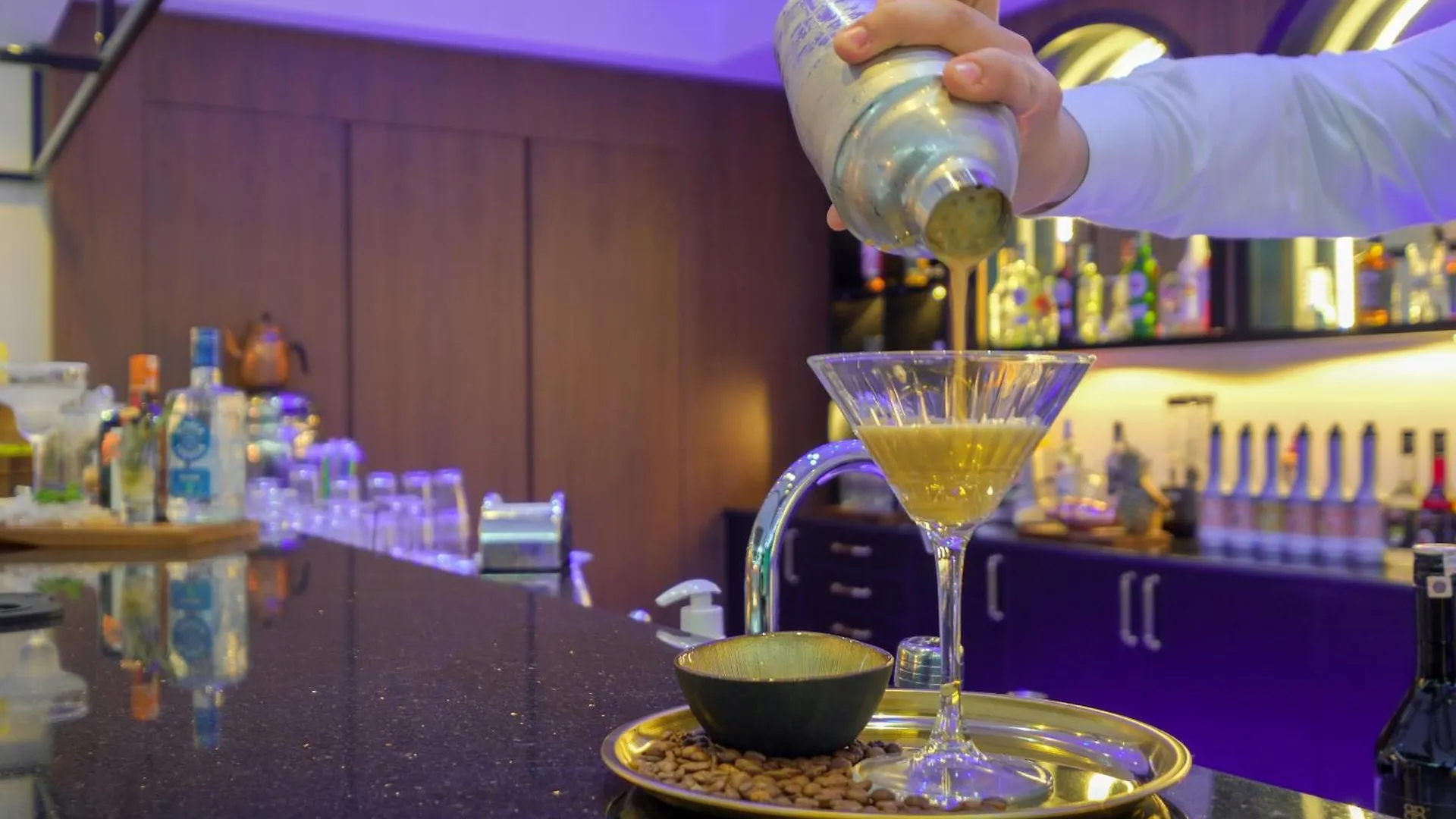 Elysium Deluxe Suites Antalya Hotel