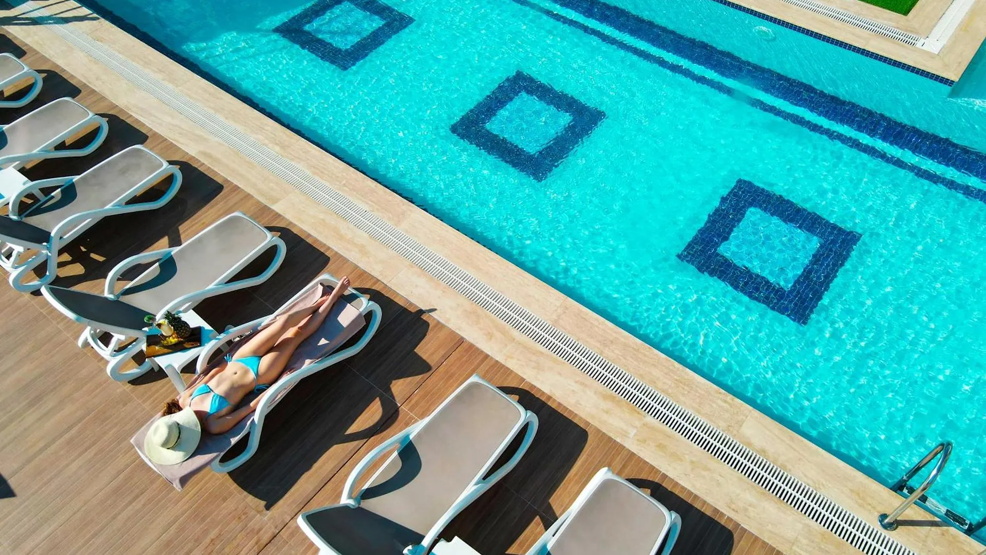 Otel Elysium Deluxe Suites Antalya